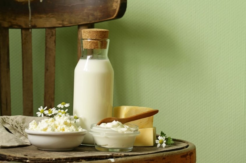 Goat Milk: Benefits, Uses, and Everything You Need to Know